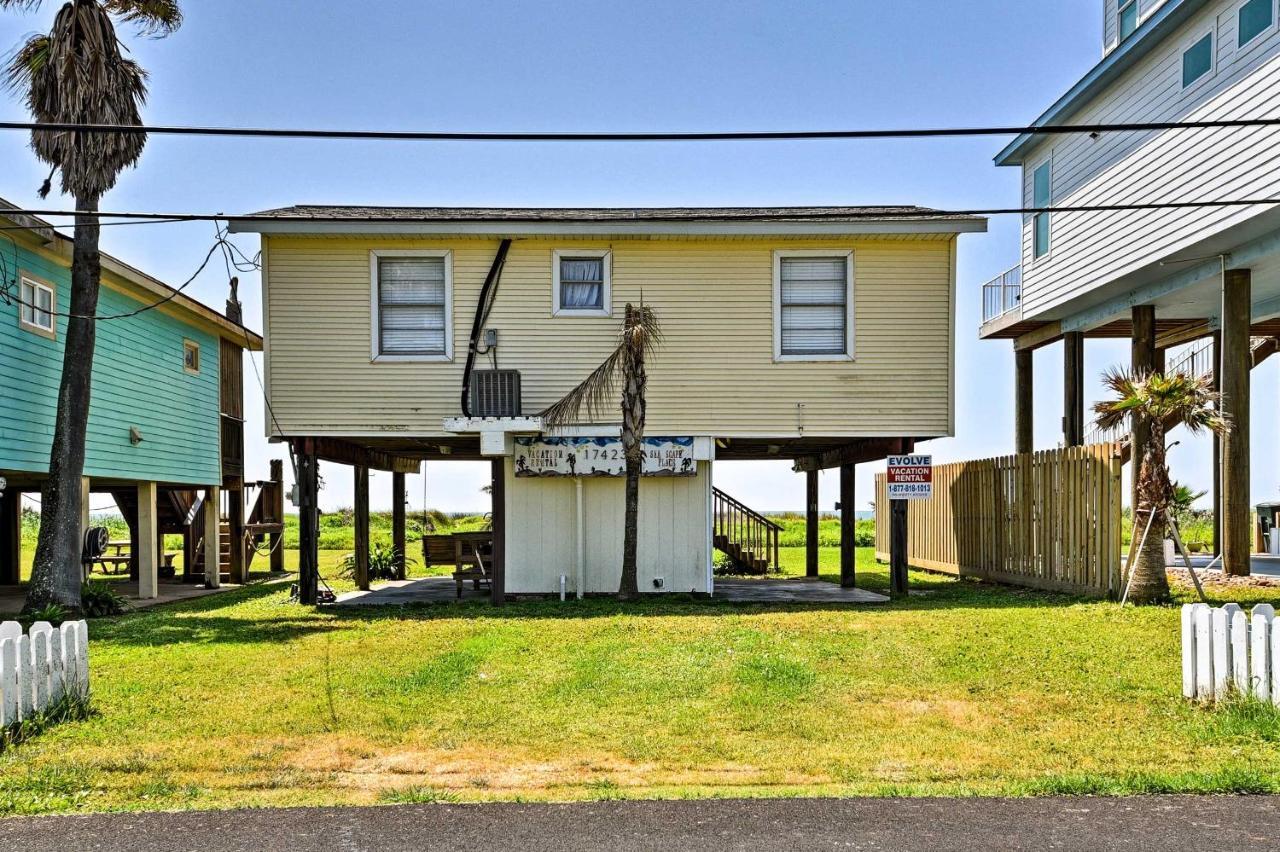 Galveston Beach House With Private Deck And Gulf Views Exterior photo
